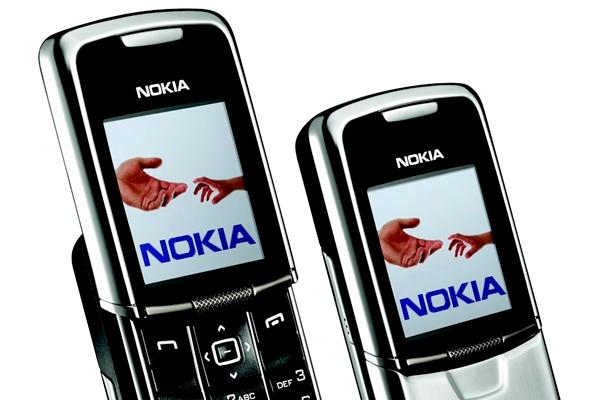 Нокиа центр. Включения нокиа фото. Нокиа включение руки. Ok Google включи Nokia 665.